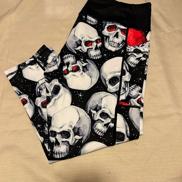 Constantly Varied Gear Santa Skull Capri Leggings - Picture 4 of 5